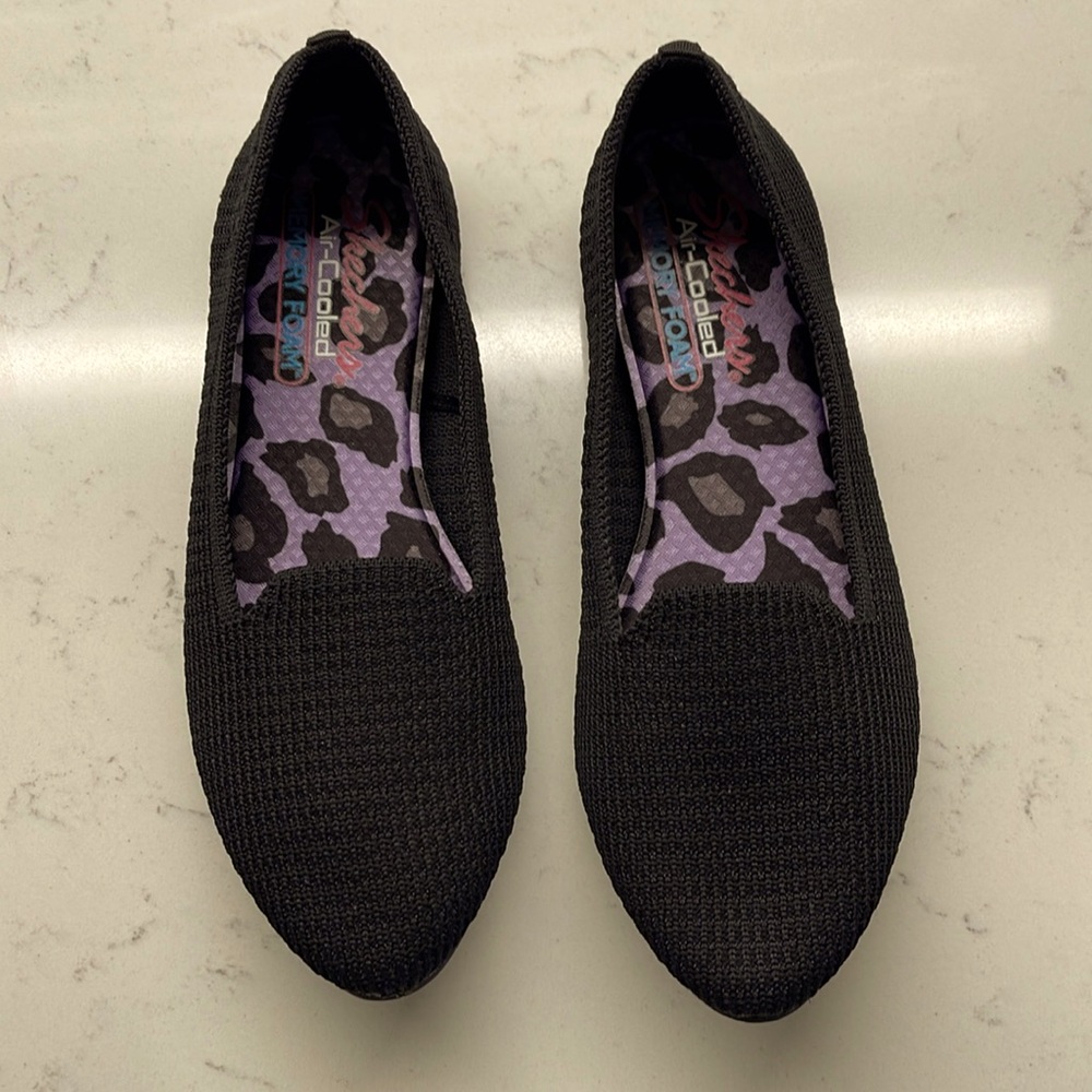 Sketchers air cooled memory foam size 7 ballet flats